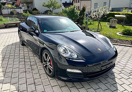 Porsche Panamera TÜV neu, Klappenauspuff 8fach bereift Navi Xenon