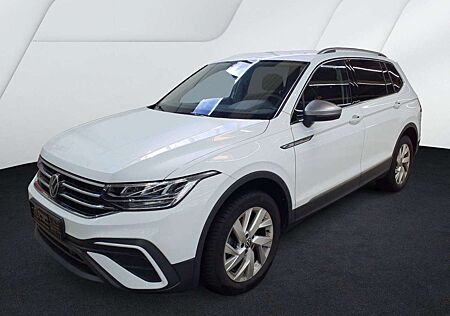 VW Tiguan Allspace Volkswagen 2.0 TDI DSG Life NAV/AHK/RFK/LED
