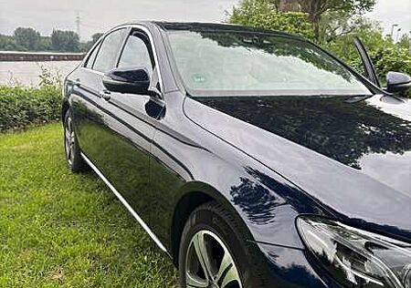 Mercedes-Benz E 220 d 9G-TRONIC Avantgarde