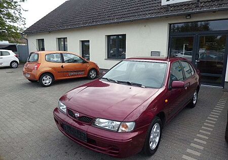 Nissan Almera 1.6 Ambiente
