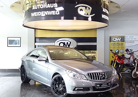 Mercedes-Benz E 250 CGI Coupe Pano Leder Navi Xenon PDC Distr