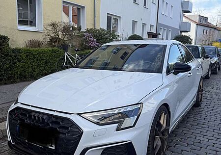 Audi S3 TFSI Limousine quattro S tronic