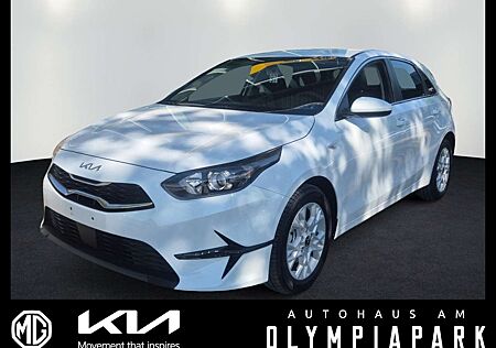 Kia Cee'd Ceed / Ceed 1.5 T-GDI Vision Navi SHZ 2xKlima Kam. LM
