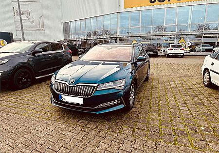 Skoda Superb Combi 1.4 TSI iV DSG Style