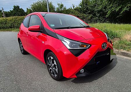 Toyota Aygo x-play club