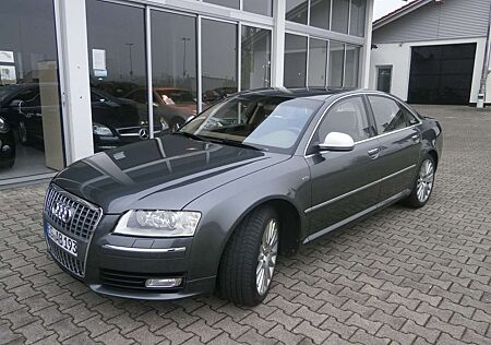 Audi S8 5.2 quattro