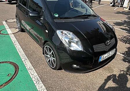 Toyota Yaris 1.3 VVT-i