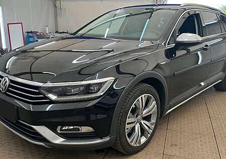 VW Passat Alltrack Volkswagen 4 Motion Digital Navi LED Kamera