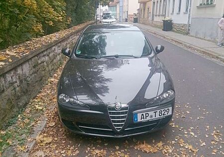 Alfa Romeo 147 gebraucht kaufen Alfa Romeo 147 1.6 Twin Spark ECO Eleganza