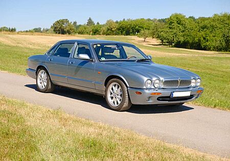 Jaguar XJ 4.0 Sovereign