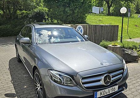 Mercedes-Benz E 250 9G-TRONIC Avantgarde