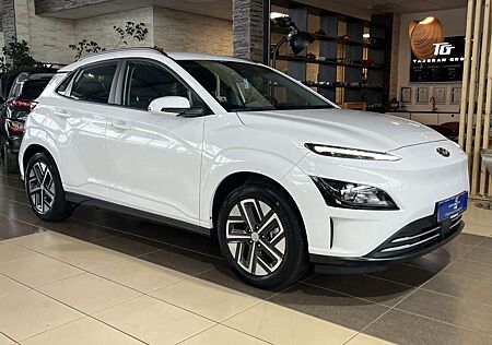 Hyundai Kona Select Elektro digCockpit ACC R.Cam PDC SHZ