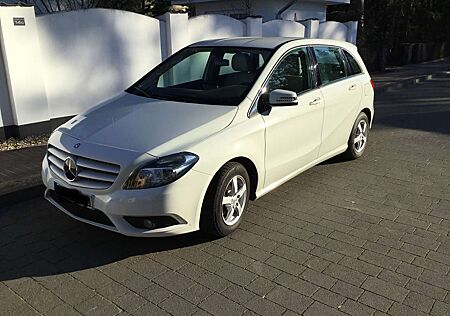Mercedes-Benz B 180 CDI (BlueEFFICIENCY)
