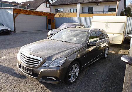 Mercedes-Benz E 350 CDI BlueEffic Leder Navi Xenon AHK FESTPREIS