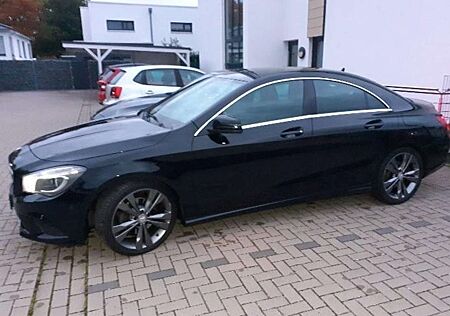 Mercedes-Benz 180 CLA