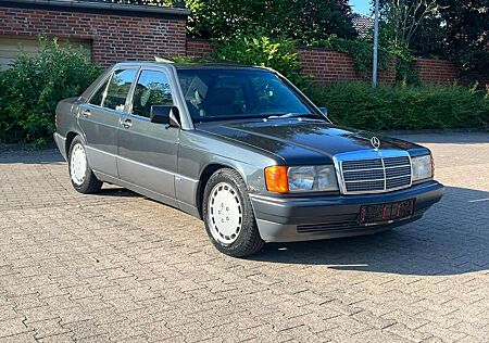 Mercedes-Benz 190 E 2.6 W201 SPORTLINE OLDTIMER SCHIEBEDACH SERVO