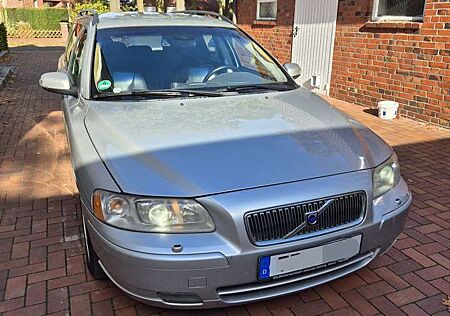 Volvo V70 gebraucht kaufen Volvo V70 D5 Aut. Summum