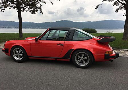 Porsche 911 3.2 Carrera Targa