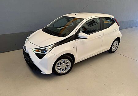Toyota Aygo Aygo 5-Türer x-play X-business-Paket Klima