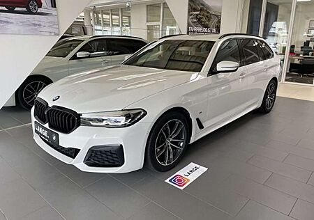 BMW 520 d xDrive M Sport Hifi RFK AHK Sportpaket Park-Assi