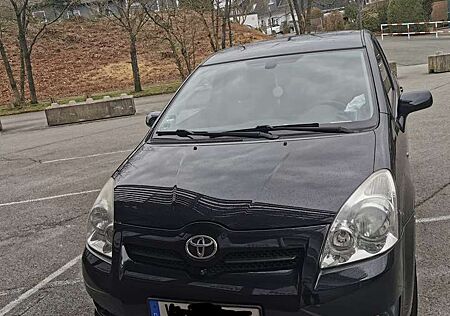 Toyota Corolla Verso 2.2 D-4D Executive