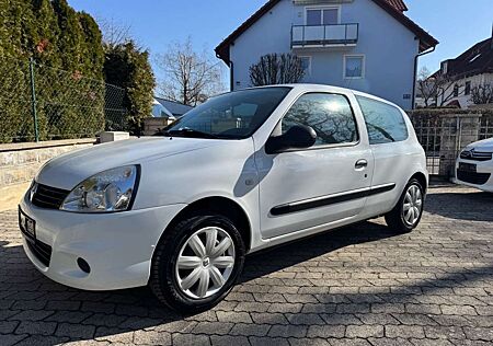 Renault Clio II 1.2 Campus Authentique/Tüv u. Insp. neu!