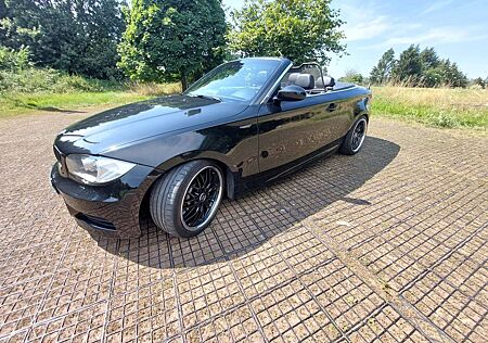 BMW 135 Sehr schönes Cabrio mit M-Paket