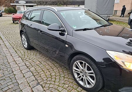 Opel Insignia 2.0 CDTI Sports Tourer Automatik Edition