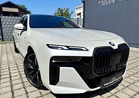 BMW 740 d xD M-Sport SkyLounge*TV*SoftClos*B&W*21Zoll