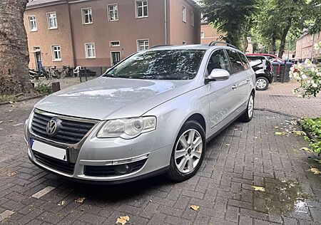 VW Passat Variant Volkswagen Diesel 2.0 TDI DPF 4Motion Comfortl