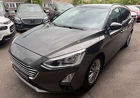 Ford Focus 2,0 Titanium*Aut*Pano*R.Cam*Spur*Totw*AHK