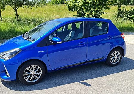 Toyota Yaris Hybrid 1.5 VVT-i Comfort mit Design Paket