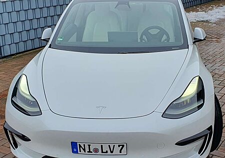 Tesla Model 3 Langstreckenbatt. Allradantrieb Dual Motor