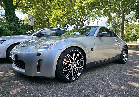 Nissan 350Z 350 Z Premium Pack