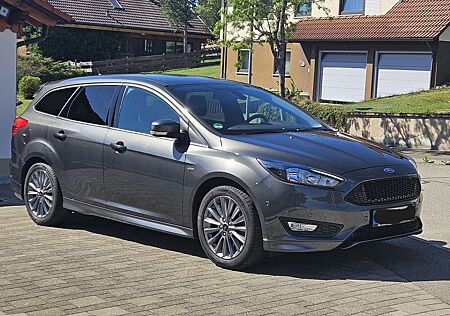 Ford Focus Turnier 1.5 EcoBoost 150 PS ST-Line