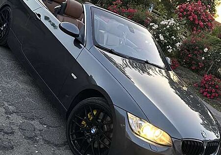 BMW 335 BMW E93 335i Cabrio N54 – 306 PS – Bi-Turbo -Hands