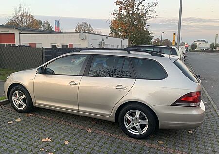 VW Golf Volkswagen 1.6 TDI DPF MATCH