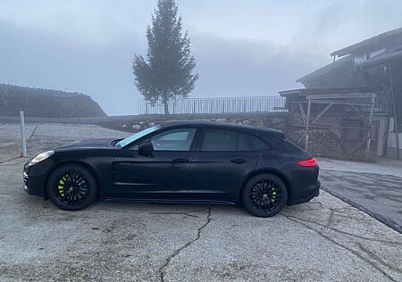 Porsche Panamera 4 E-Hybrid Sport Turismo