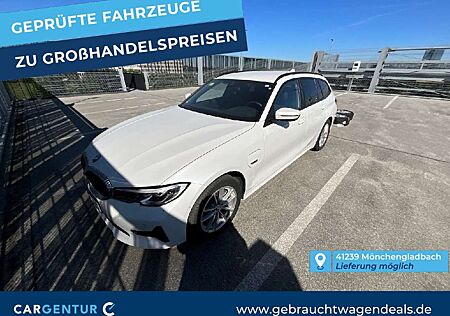 BMW 320 e xDrive Advantage AHK SpoSi Lane