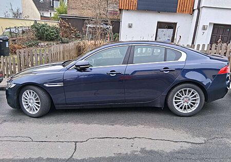 Jaguar XE 20t Portfolio