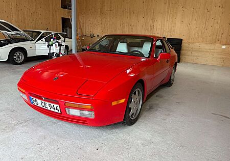 Porsche 944 Turbo Schiebedach Leder