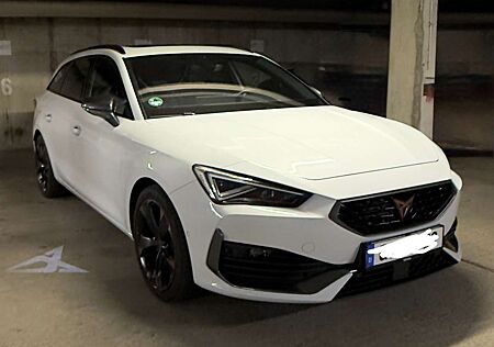 Cupra Leon ST 1.5 eTSI DSG*Pano*DCC*Beats*