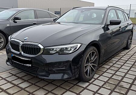BMW 318i 318 Touring Aut. Advantage