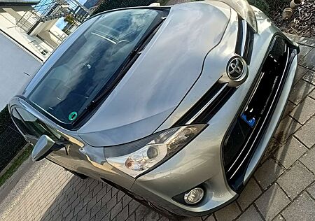 Toyota Verso gebraucht kaufen Toyota Verso 1.8 5-Sitzer Life