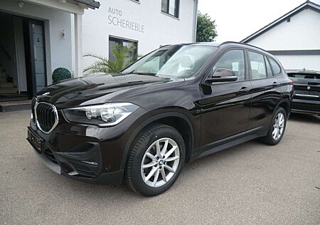 BMW X1 sDrive 18 d AHK/Navi/PDC/Sportsitze/DAB