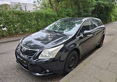 Toyota Avensis Avensis Combi 2.0 D-4D Sol