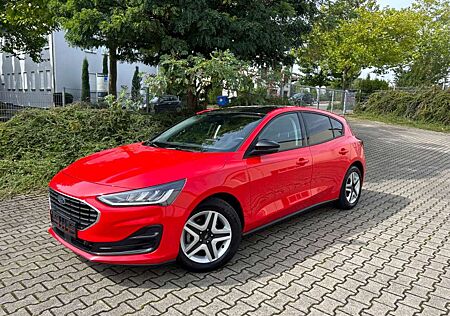 Ford Focus 1.5 EcoBlue Cool & Connect Facelift