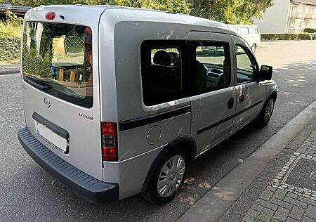 Opel Combo 1.3 CDTI DPF Edition TÜV APRIL 2026