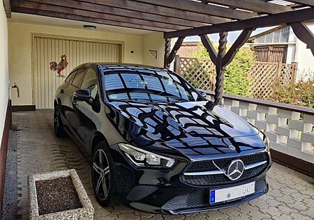 Mercedes-Benz CLA 200 Shooting Brake