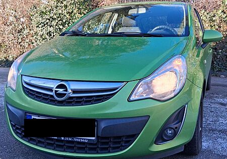 Opel Corsa 1.4 16V Satellite